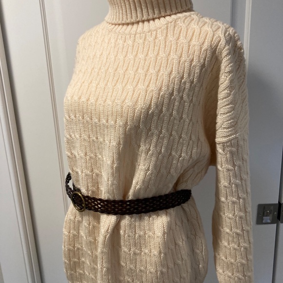 GAP Wool Sweater - Picture 1 of 16